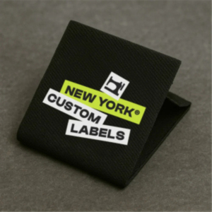 ป้ายเสื้อผ้าโพลีเอสเตอร์ขนาด 25 มม. ป้ายโลโก้ดีไซน์ขายดี ป้ายเสื้อผ้าพิมพ์ลาย ป้ายพิมพ์ลาย ป้ายเสื้อผ้า - Product Image 2