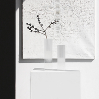 Vase carré rectangulaire élégant en verre à grande fleur Articles de décoration pour la maison et l'hôtel Vase acrylique en plastique de qualité supérieure