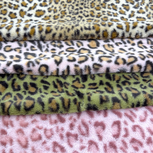 LongFine 100% poliester hangat nyaman rajutan bulu kelinci palsu kain selimut dengan kulit hewan cetak 500G untuk mantel selimut - Product Image 1