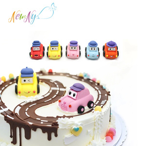 Adornos Decorativos Comestibles Hechos a Mano con Certificación Halal para Fiestas Temáticas de Autos, Decoración de Postres, Adorno de Pastel de Azúcar 3D - Product Image 1