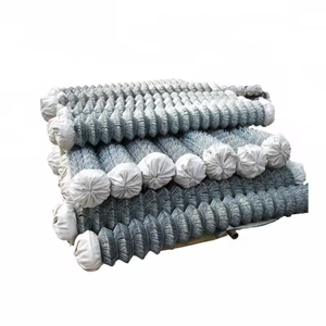 High Quality 6ft 8ft 10ft Galvanized Chain Link Security Fence Wholesale Heat Treated Wood Barbed Wire Top Safety Fencing Usage - Product Image 3