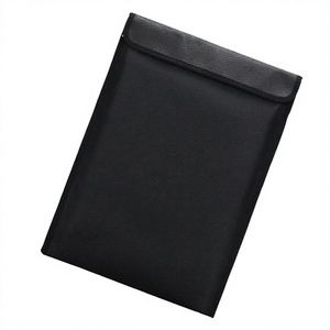 Bolsa para Documentos Ignífuga de PU (5200) Tamaño M, Estuche de Viaje Resistente al Agua con Aislamiento Térmico de 8 Capas para Documentos Importantes y Efectivo - Product Image 4