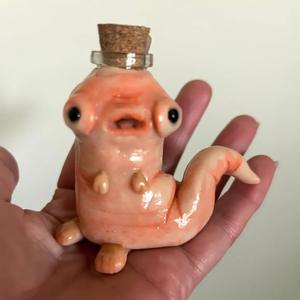 Estilo moderno, transfronterizo, nuevas artesanías de resina extrañas, tarro de gusano, adornos pequeños, decoraciones para el hogar y la sala de estar con formato de cuerda - Product Image 3