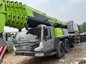 Grue sur camion d'occasion Zoomlion 220 tonnes avec moteur Weichai, boîte de vitesses, pompe, hauteur de levage 88m, excellent état - Product Image 2