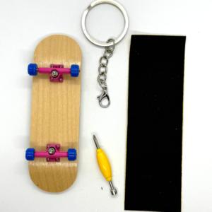 Juego de gráficos originales al por mayor para patineta de dedos con transferencia de calor UV y herramientas - Product Image 2