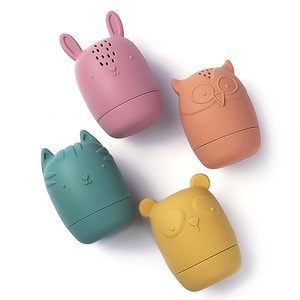 Consegna rapida 100% per uso alimentare BPA in Silicone per bambini giocattoli per bambini 4 pz animali Spray acqua set giocattolo per il bagno - Product Image 1