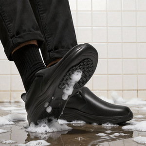 Calzado de Trabajo Antideslizante, Impermeable y Resistente al Aceite con Suela de Goma Duradera para Personal de Hotel, Cafeterías, Cocina y Chefs - Product Image 2
