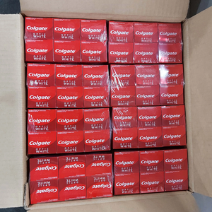 Pasta Dental Colgate Optic White con Minerales Volcánicos, Venta al por Mayor, para Blanquear los Dientes y Eliminar Manchas - Product Image 6