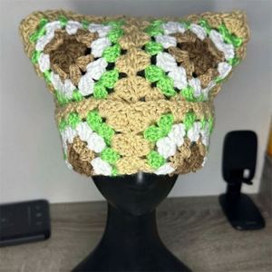 Gorros de Ganchillo Hechos a Mano al por Mayor, 100% Acrílico, Unisex, para Adultos, Multicolor, Diseño Granny Square, para Viajes, de Alta Calidad - Product Image 5