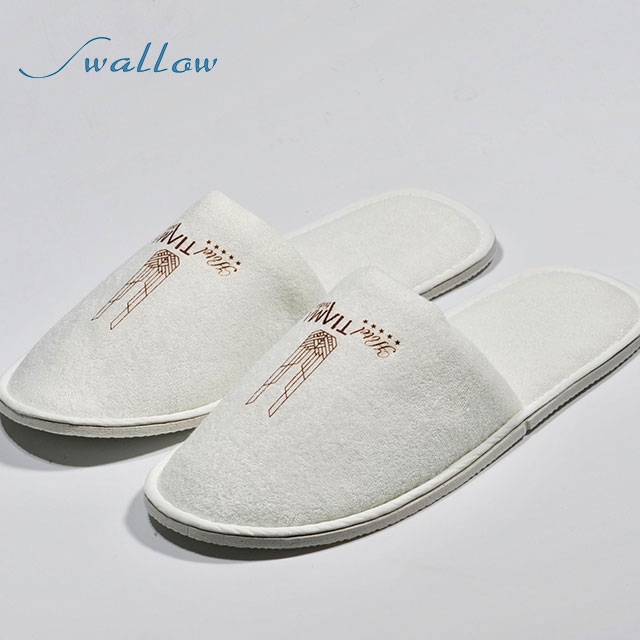 Одноразовые принадлежности для отеля, белые хлопковые вафельные тапочки с закрытым носком, удобные тапочки для отеля
