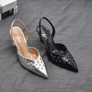 2025 dernière mode noir PU sandales à talons hauts femmes fronde dos <span class=keywords><strong>Mules</strong></span> à talons bout pointu goujons en métal été automne accessoires - Product Image 6