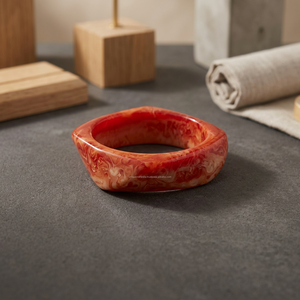 Brazalete de Resina de Lujo para Mujer, Diseño Clásico de la Mejor Calidad, Brazalete Minimalista de Resina Lisa para Chicas - Product Image 1