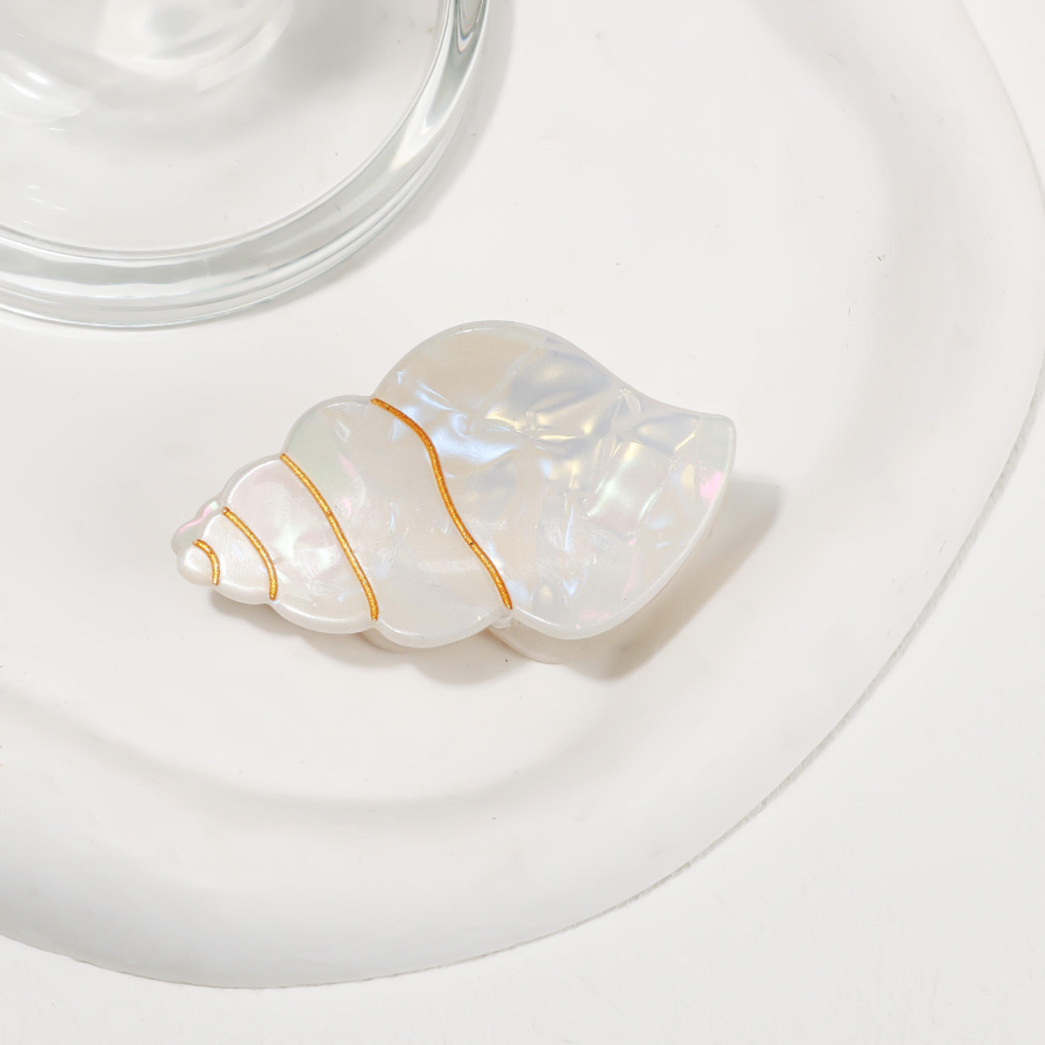 Gorese Korean Transparent Cross-Border Pie Hairpin New Autumn and Winter Hot Plastic Jewelry Headwear with Cartoon Grab Clip