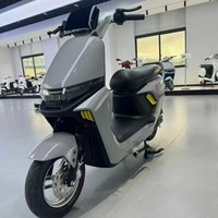 Moto électrique tout-terrain pour adultes 1500W 60V 72V avec vitesse de 40-60 km/h, capacité de charge de 180 kg, écran LED - Scooter à prix avantageux