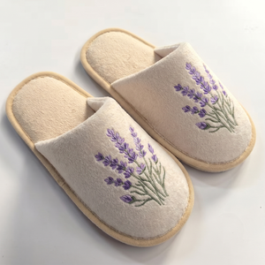Pantofole da <span class=keywords><strong>Donna</strong></span> all'Ingrosso con Ricamo Lavanda, <span class=keywords><strong>Eleganti</strong></span> <span class=keywords><strong>Ciabatte</strong></span> Floreali in Peluche, Morbide <span class=keywords><strong>Ciabatte</strong></span> da Interno in Velluto Corallo, Logo Personalizzabile - Product Image 3