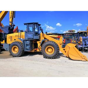 Chargeuse sur pneus 4x4 LG855N de 5 tonnes avec accessoires - Product Image 3