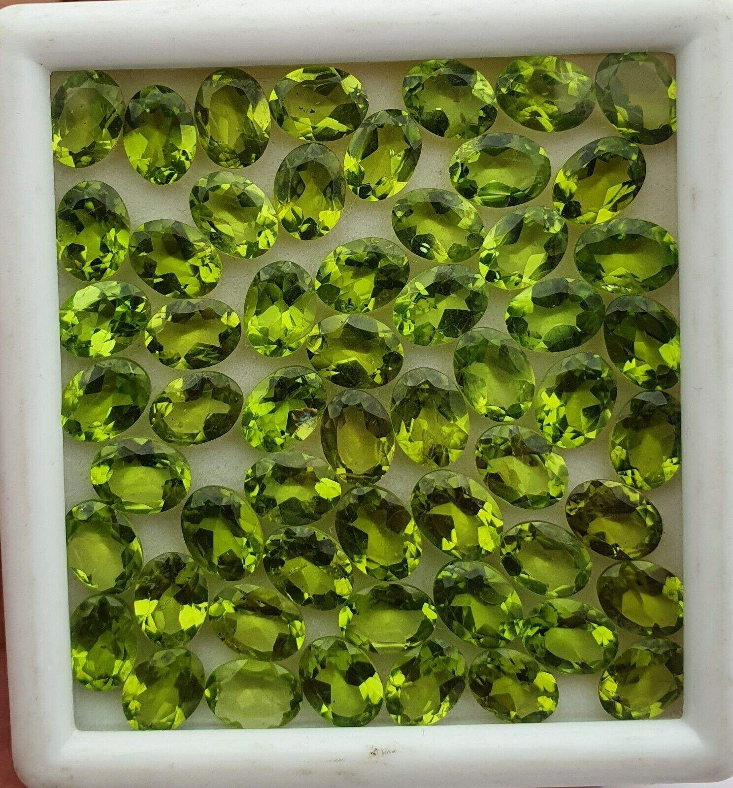 สีเขียว