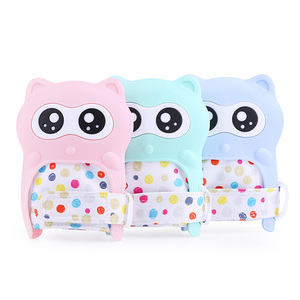 Gants <span class=keywords><strong>de</strong></span> <span class=keywords><strong>dentition</strong></span> respirants personnalisés pour bébé Notoxic mitaines à mâcher en silicone sans danger pour nouveau-né pour la <span class=keywords><strong>dentition</strong></span> <span class=keywords><strong>de</strong></span> bébé - Product Image 1