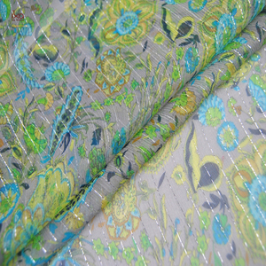 Tissu en crêpe de <span class=keywords><strong>soie</strong></span> pure tissé imprimé floral argenté, léger, 100 % <span class=keywords><strong>soie</strong></span> et lurex brillant, pour robe, vendu <span class=keywords><strong>au</strong></span> <span class=keywords><strong>mètre</strong></span> - Product Image 3