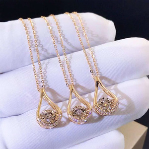 Collier pendentif en zircon en forme de larme de style français, élégant et minimaliste, chaîne de clavicule pour femmes - Product Image 4