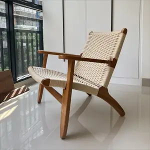 공장 도매 북유럽 단단한 나무 등받이 라운지 의자 거실 커피 숍 등나무 짠 팔걸이 소파 의자