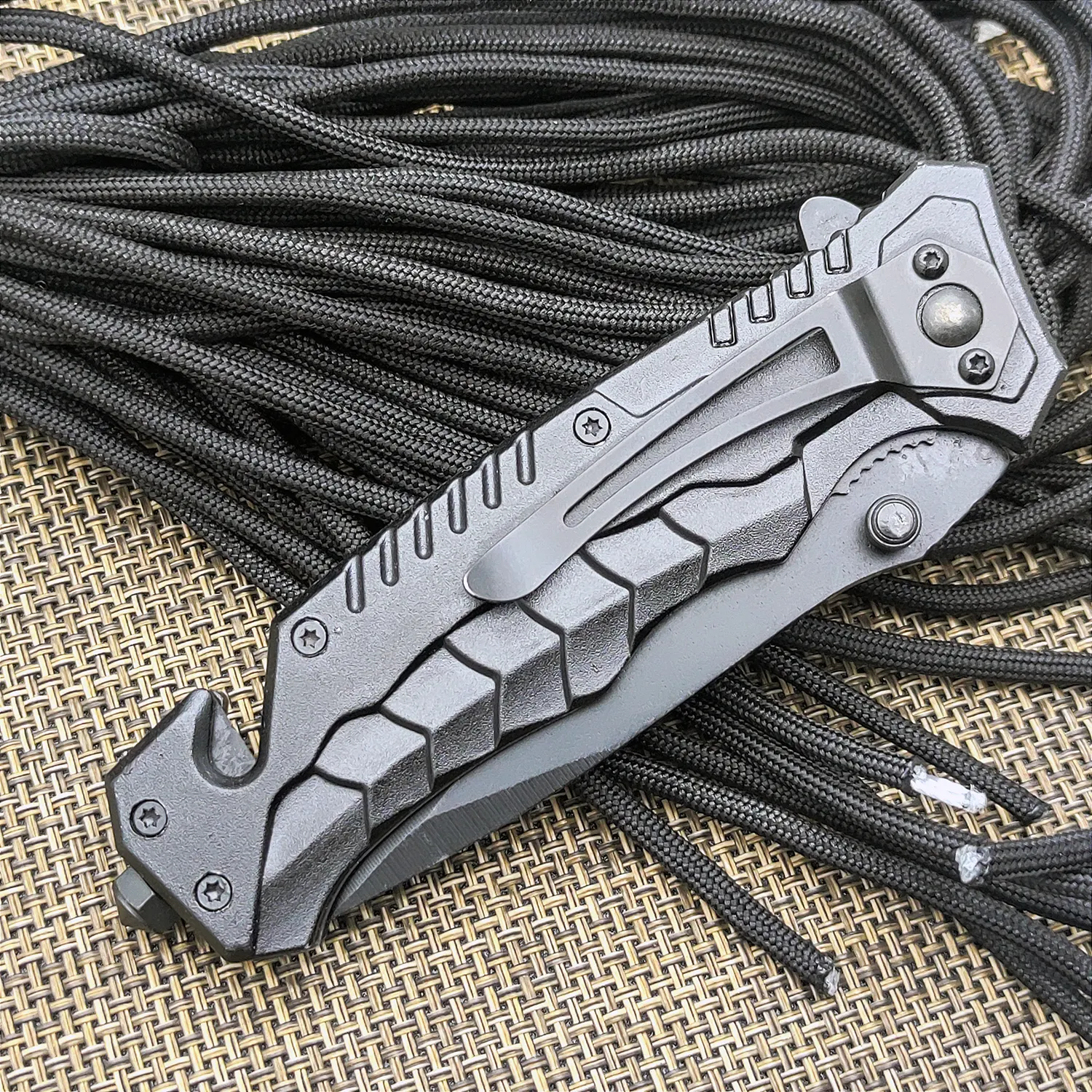 Novo design de facas táticas de caça dobráveis com lâmina de aço inoxidável, mais vendidas, bolso, pode ser personalizado