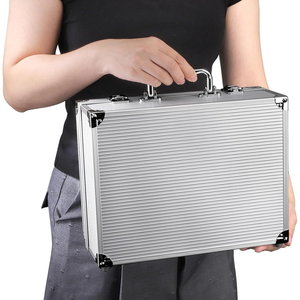 Estuche de Transporte Organizador de Aluminio para Equipo de Tatuaje - Product Image 3