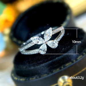 Anello di Diamanti F850 in Oro Bianco con Taglio Marquise, Diamante Naturale per Fidanzamento, Gioielli da Donna, Colore D - Product Image 6