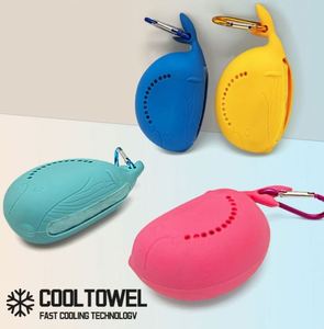 Serviette de sport rafraîchissante instantanée 15x15 pouces, séchage rapide et absorption de la transpiration, portable pour le voyage, le sport, le yoga et les activités de plein air - Product Image 4
