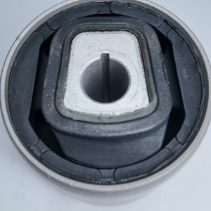 <span class=keywords><strong>PMA</strong></span> Auto Parts 31126777653 Silent Block de douille de suspension en caoutchouc pour 5 F10 <span class=keywords><strong>520</strong></span> d X Drive avec 1 an de garantie - Product Image 4