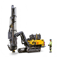 Epiroc FlexiROC T30 R Édition Carrière, Foreuse à marteau supérieur montée sur chenilles pour l'extraction de roche de carrière de basalte