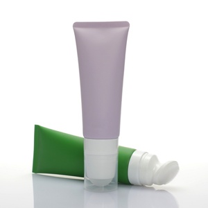 Emballage personnalisé en tube PE de 100 ml vide avec bouchon à vis pour déodorant anti-transpirant et nettoyant visage pour cosmétiques - Product Image 1