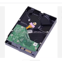 ST10000NE0008, un silencioso guardián de la memoria digital. Este robusto disco duro de 3.5 pulgadas es un testigo del almacenamiento confiable.