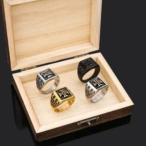 Trade Assurance Acier Inoxydable Viking Vintage Thor Marteau Anneau Nordique Tête De Loup Pendentif Plaqué Or Religieux Anniversaires - Product Image 4