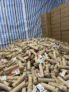Jouet à mâcher pour chien en bois de café, naturel et biologique, durable, pour le nettoyage des dents, bâton à mâcher, fabrication directe d'usine OEM, Vietnam, taille M - Product Image 6
