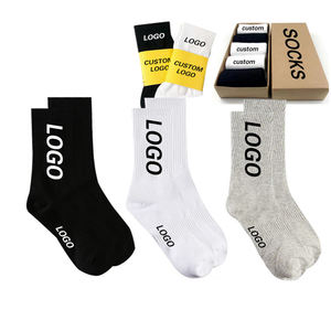 Emballage avec logo personnalisé <span class=keywords><strong>Chaussettes</strong></span> antidérapantes <span class=keywords><strong>Chaussettes</strong></span> antidérapantes en coton pour le football <span class=keywords><strong>Chaussettes</strong></span> d'athlétisme pour le sport et le football pour hommes - Product Image 1