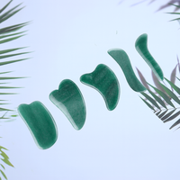 Planche de massage Gua Sha en forme de cœur pour le visage, le cou et le corps, amincissante et anti-rides
