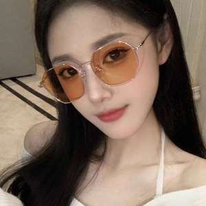 Gafas Ópticas Poligonales Metálicas Doradas GFORCE 2026, Disponibles en Stock, con Protección Contra Luz Azul, Unisex - Product Image 3