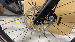 Bicicleta Todoterreno de Fibra de Carbono GRAVEL-V3 RS de 24 Velocidades con Frenos de Disco y Cableado Interno Completo 700*40C 9.9KG - Product Image 4