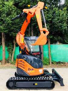 รถขุดไฮดรอลิกตีนตะขาบมือสอง Hitachi ZX30 คุณภาพดีราคาถูก - Product Image 3