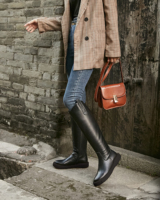 Bottes longues en cuir véritable souple personnalisées, style marche, faites à la main, bottes d'hiver en cuir à fourrure courte, hauteur genou, pour femmes