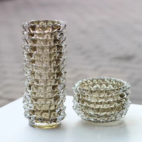 Vase d'art en verre froissé fait à la main de luxe moderne Prismes triangulaires de couleur kaki Vases épais à épines vases à fleurs