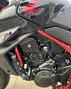 2025เบนเทน750cc CB750แตนประสิทธิภาพในเมือง Motorcycle-92HP น้ำหนักเบาความเร็ว> 80กม./ชม. | <span class=keywords><strong>ราคา</strong></span>โรงงานจีน - Product Image 4