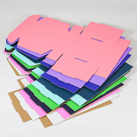 Vente en gros d'emballages ondulés pour vêtements cosmétiques express en carton kraft pour courrier boîtes postales pliantes pour avion