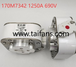 Phần cầu chì 690V 170m7126 170m7309 170m7917 170m7078 (1000A) 170m7079 (1250A) 170m7080 (1400a) 170m7342 - Product Image 1