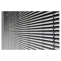 Hochwertiges Aluminium-Lamellenfenster mit Argonfüllung und Dreifachverglasung aus Eisenarmem Glas für Bungalows