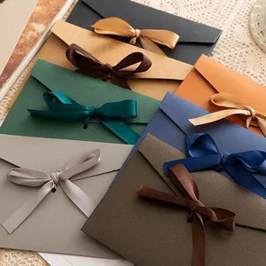 गर्म बेच के साथ लक्जरी कागज Envelops रिबन स्ट्रिंग टाई कागज मेलर Envelops शादी के निमंत्रण के लिए पैकेजिंग