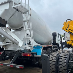 Camión Mezclador de <span class=keywords><strong>Concreto</strong></span> HOWO Weichai de 10 CBM, Resistente y de Gran Capacidad, para Transporte de Materiales de Construcción Urbana - Product Image 3