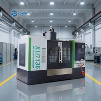 Centre d'usinage vertical CNC compact XH7136 pour composants de précision et production en petites séries