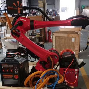 Robot de soudage industriel MIG500 à 6 axes sur rail - Product Image 1
